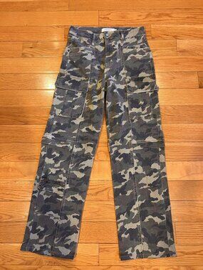 Hidden Jeans Camo Cargo Pants Size 27
